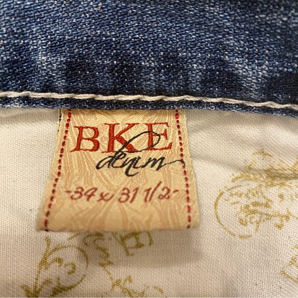 BKE Womens Jeans 34x31.5 Drew Light Blue Distressed Hem Stretch Buckle - Picture 7 of 10